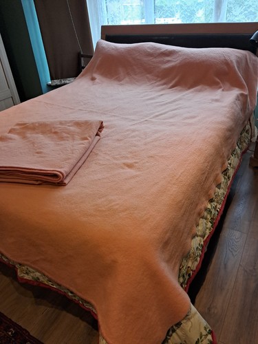 Large double king witney - /,