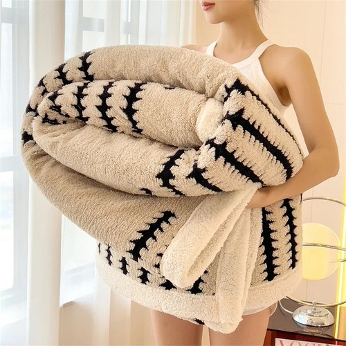 Super thick blanket warm - super,