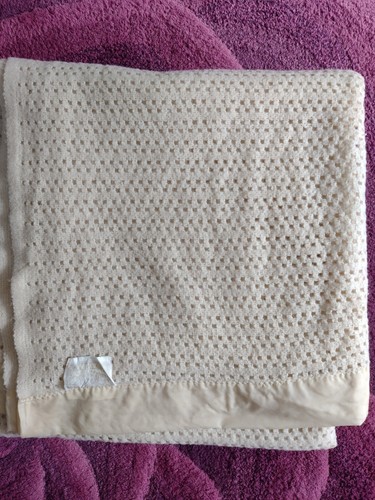 Vintage witney honeycomb cream - witney,